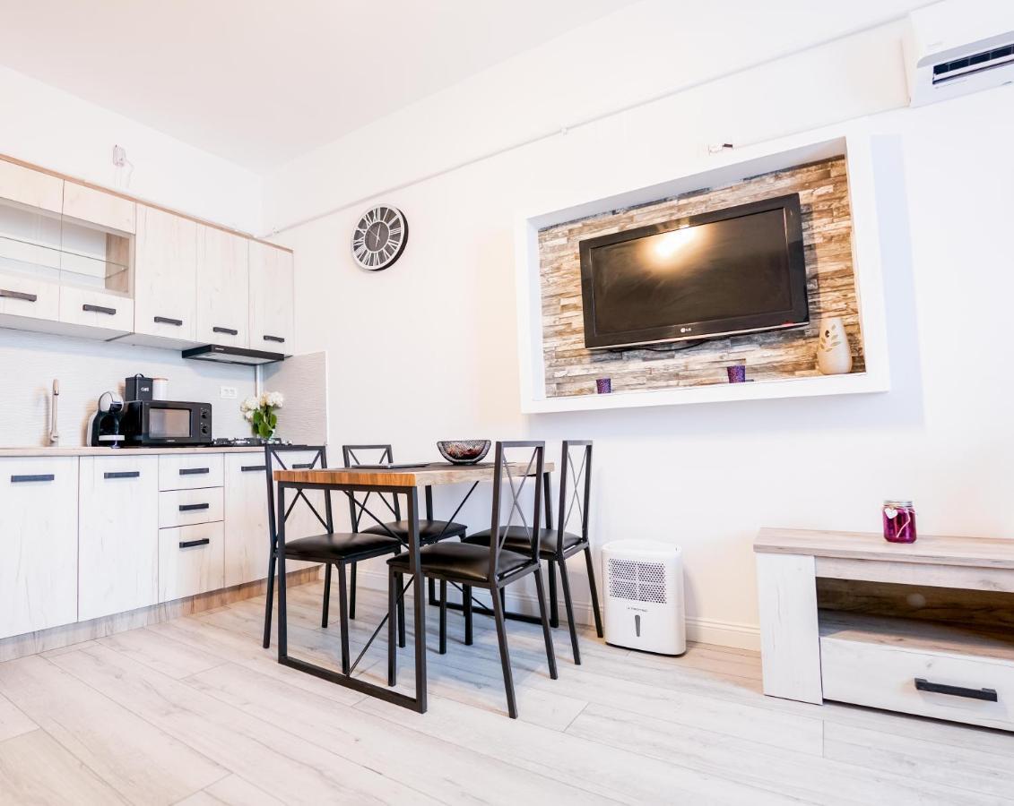 Calin Luma Studio Apartman Năvodari Kültér fotó